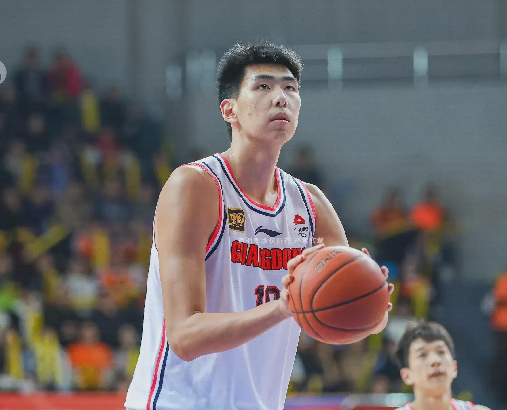 MK体育登录入口-就在刚刚！21日早上，广东传来朱芳雨、杜锋和李春江的最新消息